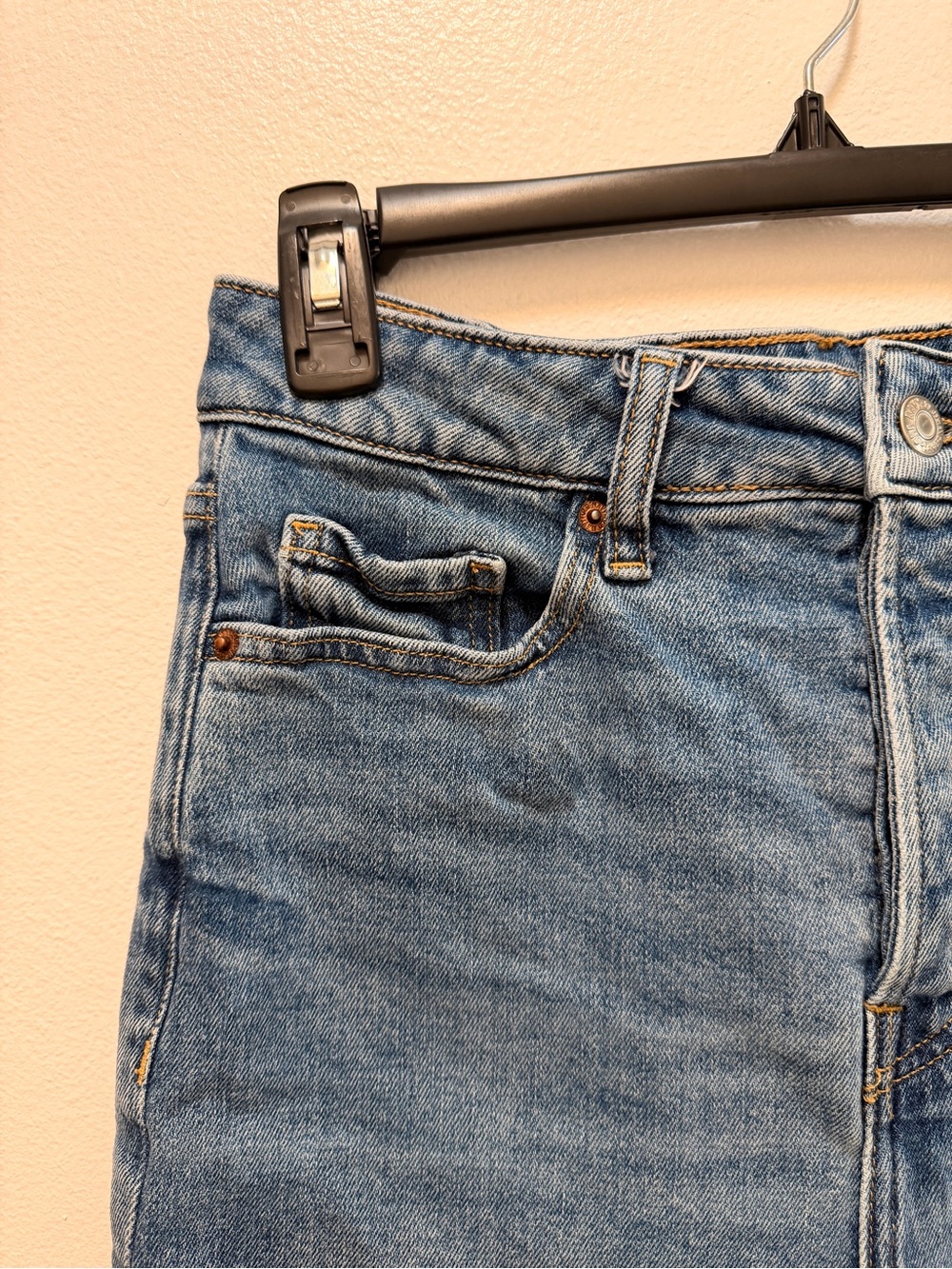 Old Navy OG Straight High Rise Jeans Size 6 Tall Raw Hem